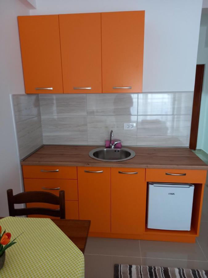 شقة بار  في Apartman Savic Plus المظهر الخارجي الصورة